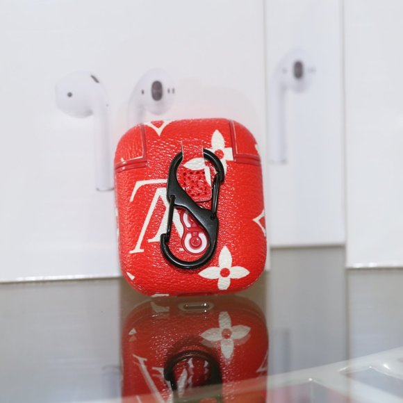 Airpods Gen 1 & 2 Red Case With Holder - Picture 5 of 5